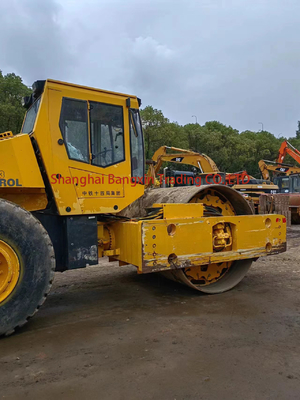 Χρησιμοποιούμενος τροχονόμος Bomag BW-217D με ικανότητα αποτύπωσης 30% σε καλή κατάσταση