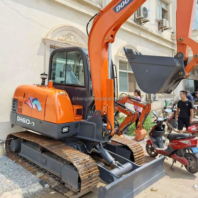 Η εκσκαφέας Ντουζάν ΝΤ60-7 λειτουργεί κανονικά και με παράδοση 7 ημερών.