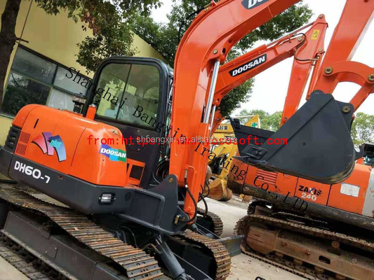 700 ώρες εργασίας Χρησιμοποιείται Doosan DH60-7 Crawler Excavator με 1 και μετά την πώληση υποστήριξη