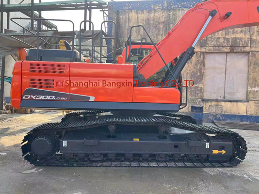 Χρησιμοποιούμενος εξορυκτής Doosan DX300LC-9C με πιστοποίηση EPA/CE και βάρος 30000 KG