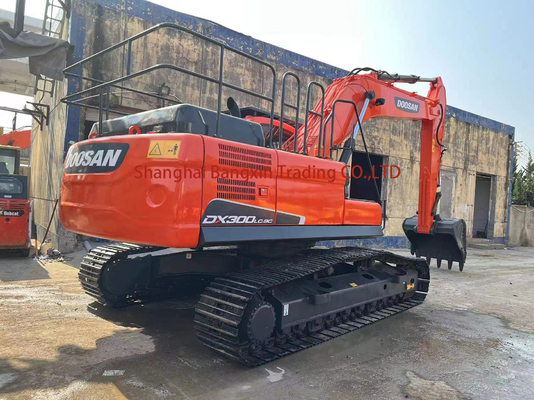 Χρησιμοποιούμενος εξορυκτής Doosan DX300LC-9C με πιστοποίηση EPA/CE και βάρος 30000 KG
