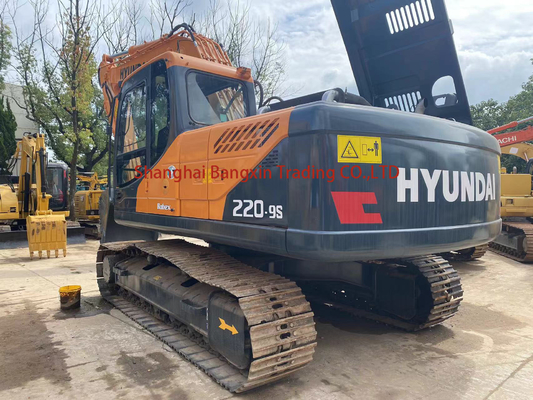 Χρησιμοποιούμενος εξορυκτής Hyundai R220-9S σε εξαιρετική κατάσταση με αρχικό υδραυλικό κύλινδρο