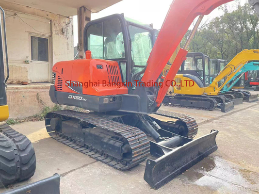Καλή κατάσταση Ντούσαν DX60 Μίνι Εκσκαφέας με αρχική υδραυλική αντλία Καλύτερη στη Σαγκάη