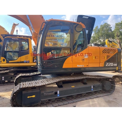 Χρησιμοποιούμενη εκσκαφέας Hyundai R220-9S με λειτουργικό βάρος 1 και 22 τόνων σε καλή κατάσταση