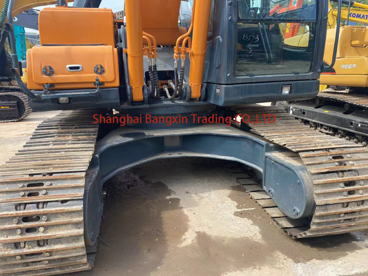 Χρησιμοποιούμενη εκσκαφέας Hyundai R220-9S με λειτουργικό βάρος 1 και 22 τόνων σε καλή κατάσταση